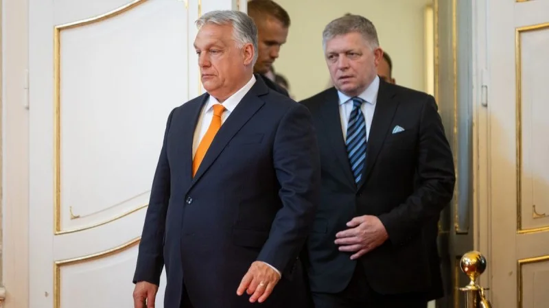 Zpráva: Orbán se v Bruselu vymezuje proti Ficovi, Slovensko spustilo krizovou komunikaci
