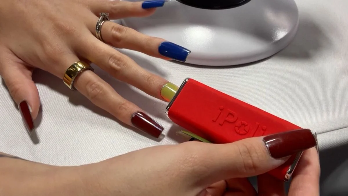 Ilustrace k článku: Chytré nehty představeny na veletrhu v Las Vegas: revoluce v manikúře?