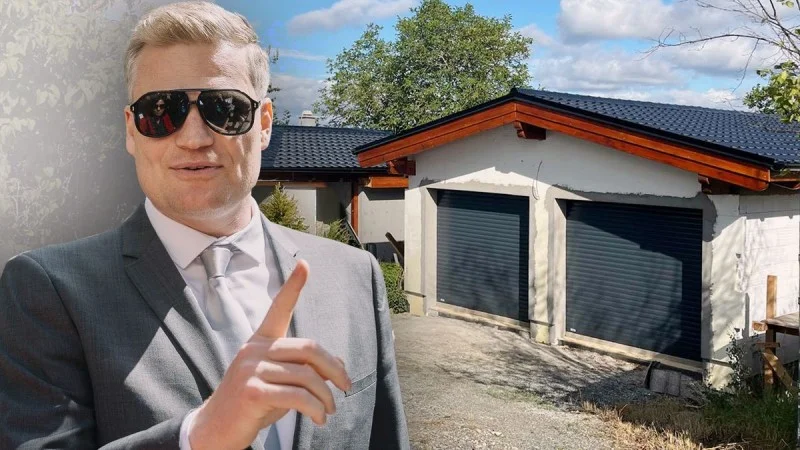 Zpráva: Poslanec Turek a jeho černé stavby: Jak se z nich stala moštárna