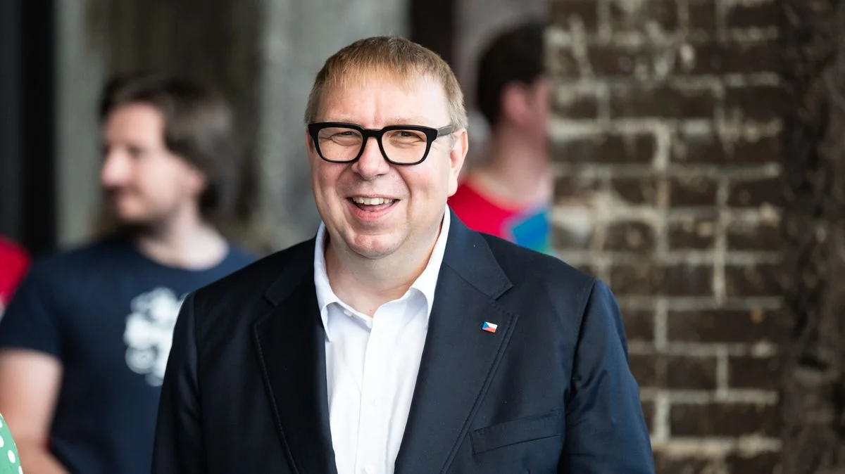 Ilustrace k článku: Ministerstvo práce zrušilo externí smlouvy za 1,2 milionu korun po dotazech novinářů