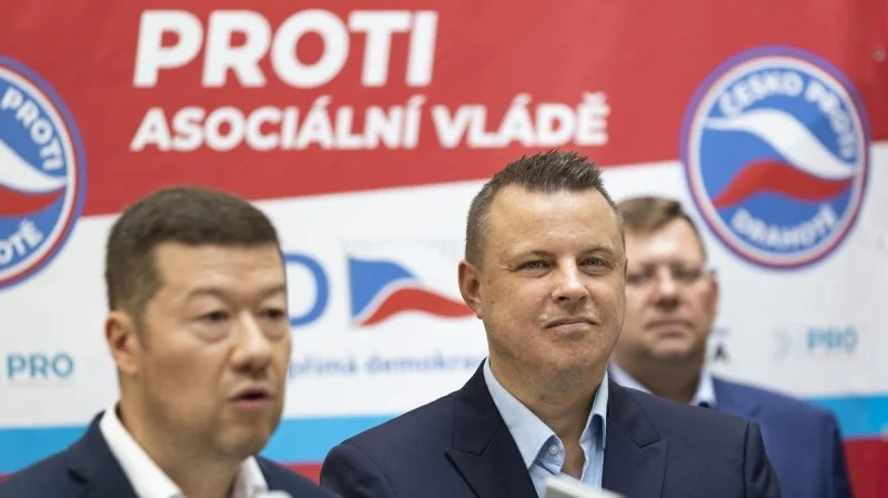 Zpráva: Rajchlovo PRO se chce odlišit od Okamury, žádá o samostatné volební modely