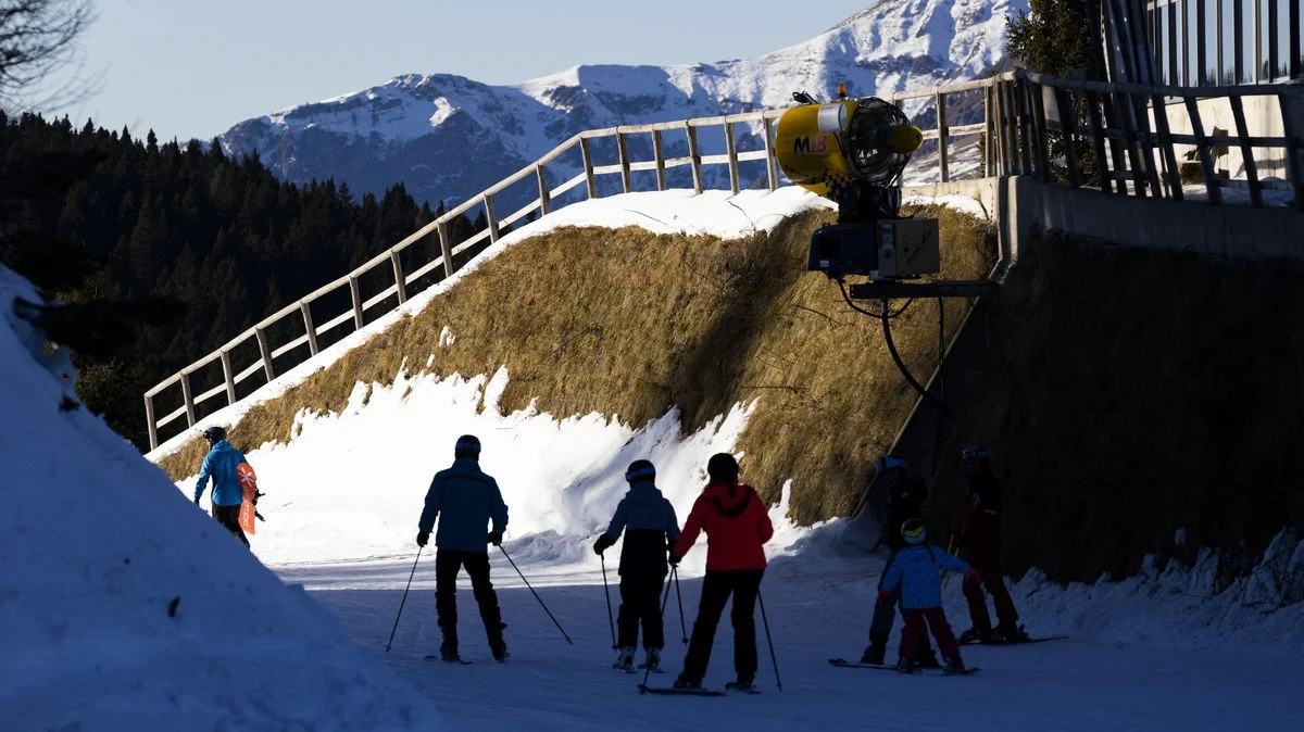 Ilustrace k článku: Lyžařská střediska v Itálii čelí výzvám klimatických změn a sněhové nedostatkovosti