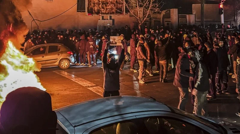 Zpráva: Tragédie v Íránu: Studenka Rubin Aminianová zahynula při protestech